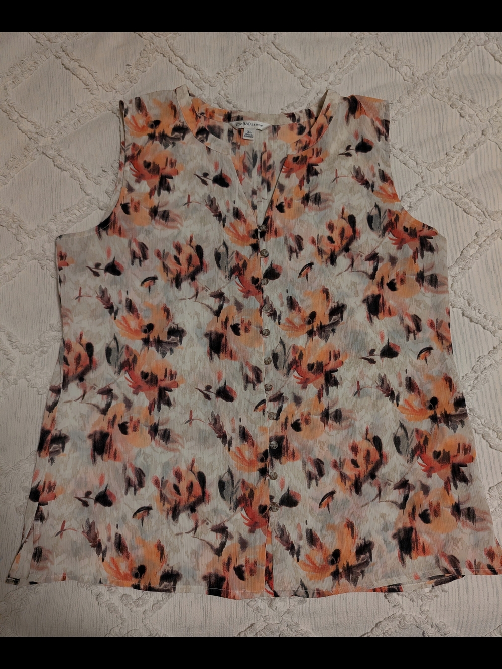 Croft & Barrow Sleeveless Floral Button-Front Women’s Top - Cream, Peach & Black